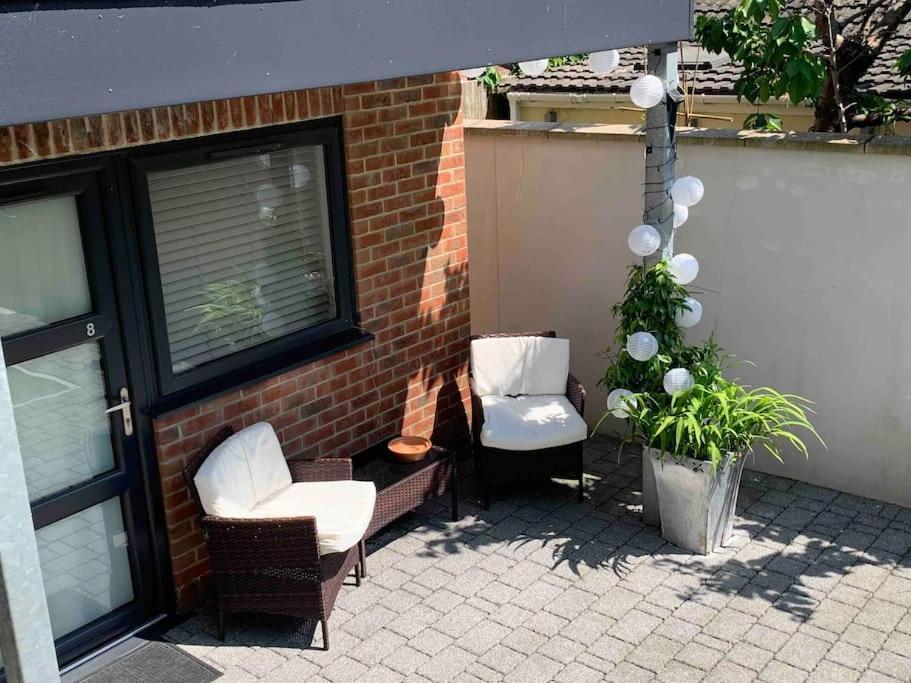 Bournemouth Nr Town Beach Train Coach Shops Lovely Entire Apartment Allows Quiet Good Dogs Exterior photo
